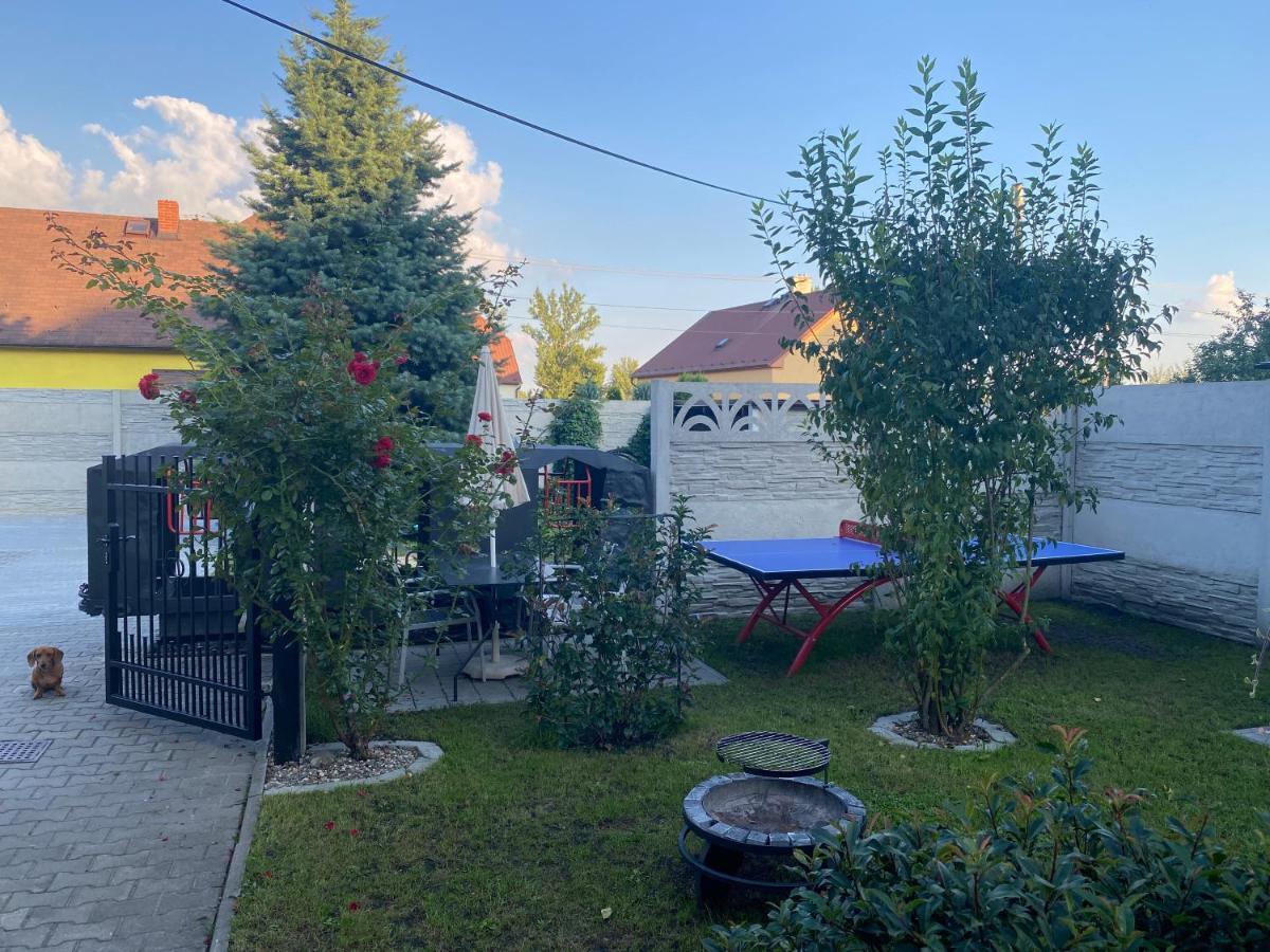 Penzio Ostrava Apartment Bagian luar foto