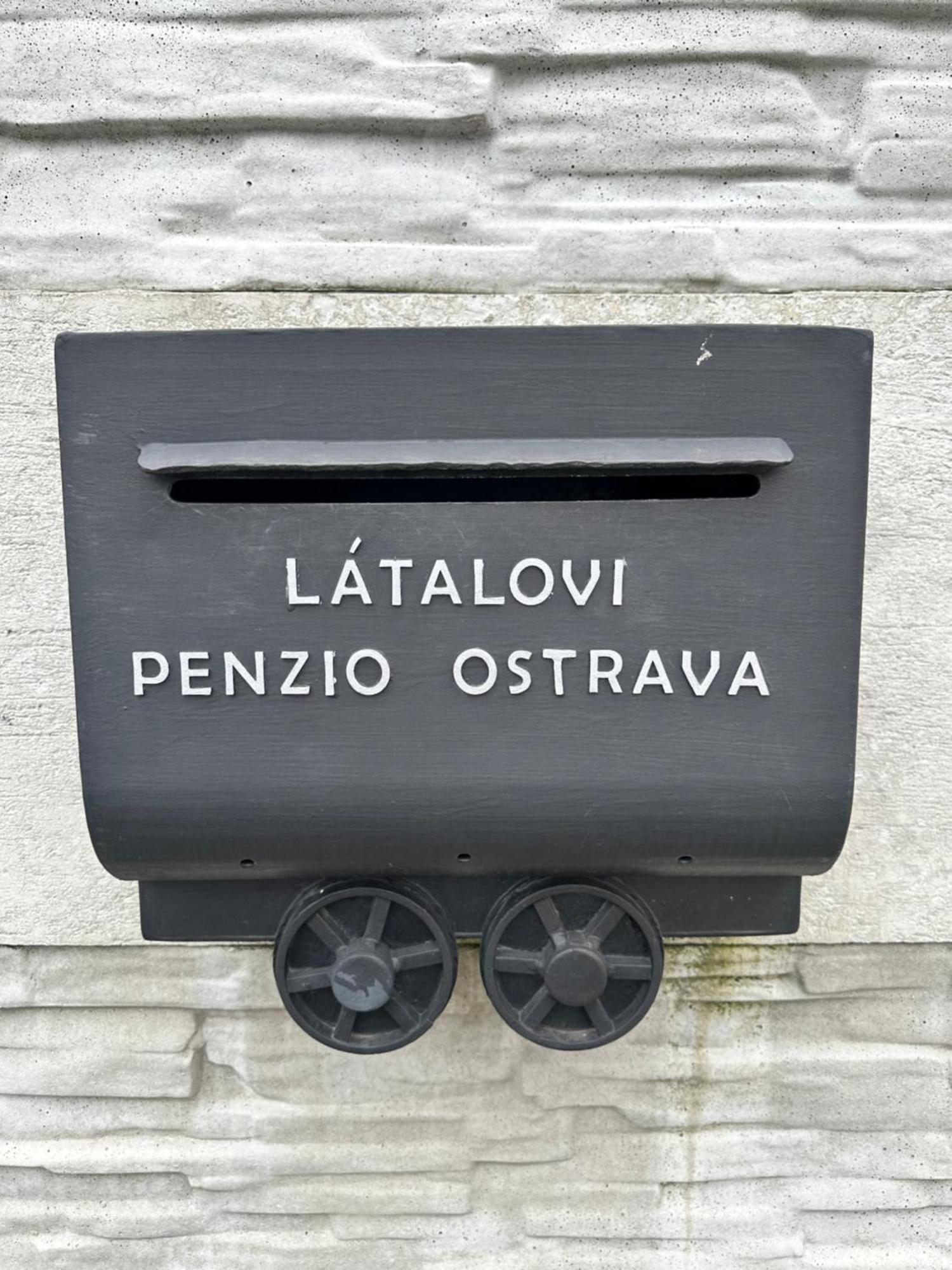 Penzio Ostrava Apartment Bagian luar foto