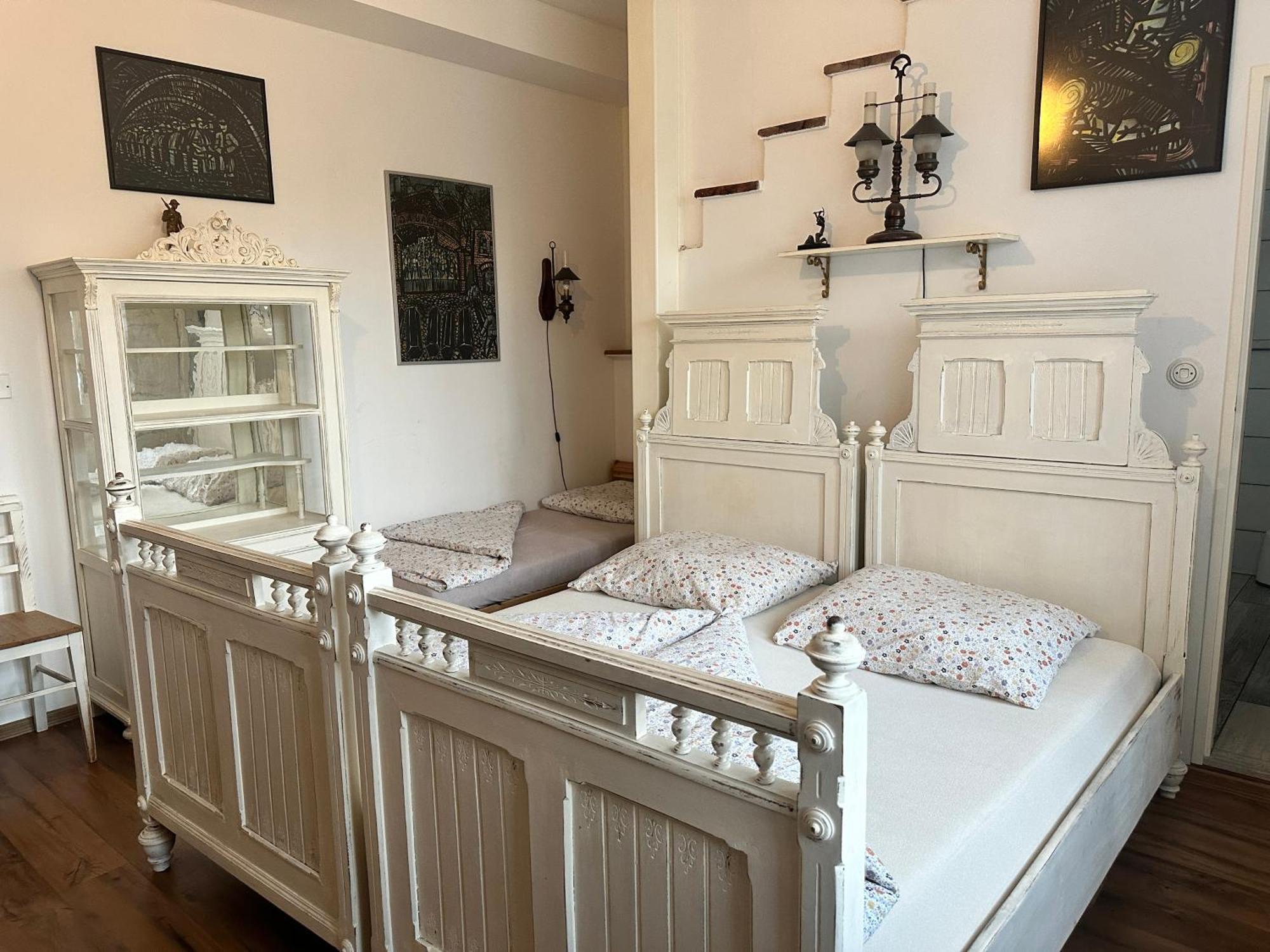 Penzio Ostrava Apartment Bagian luar foto